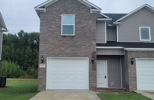 Beautiful 3 Bedroom Townhome in Alma!! photos photos