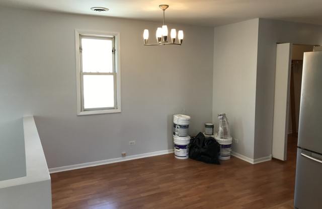1004 Beloit Avenue Gallery 4