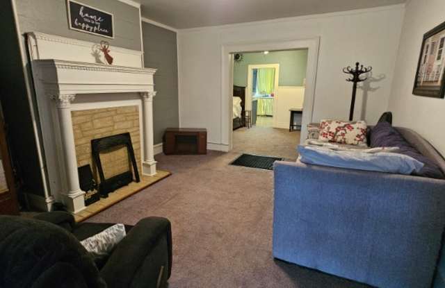711 Main Street - 1 Gallery 2