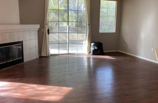 12047 Tivoli Park row photos photos