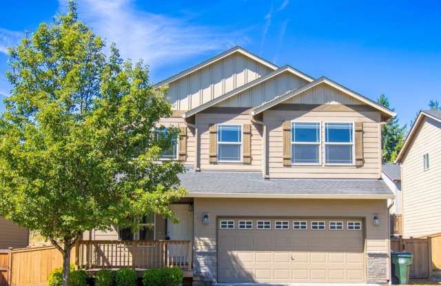 Beautiful 4 Bedroom Home Perfect for Entertaining! photos photos