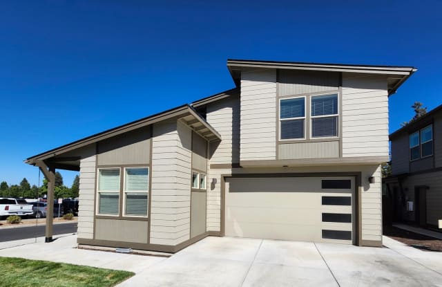 Newer 3 Bed/2 Bath Construction on Bend's Eastside - Cessna Drive photos photos