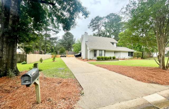 Beautiful 3 bed, 2.5 bath home for rent in the heart of Madison! photos photos