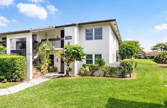13283 Pineapple Palm Ct Gallery 1