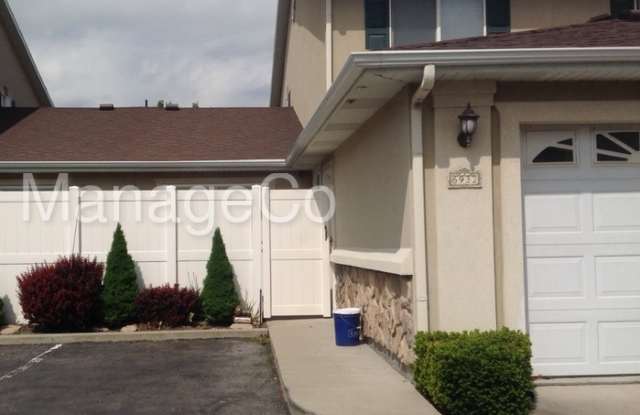 6932 South Etruscan Court Gallery 3