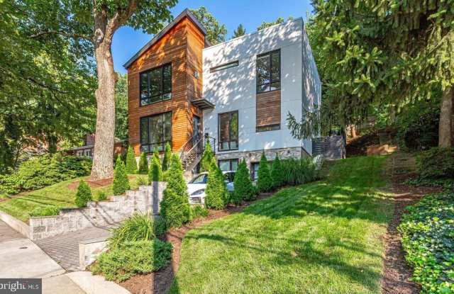 2927 ARIZONA Avenue NW photos photos