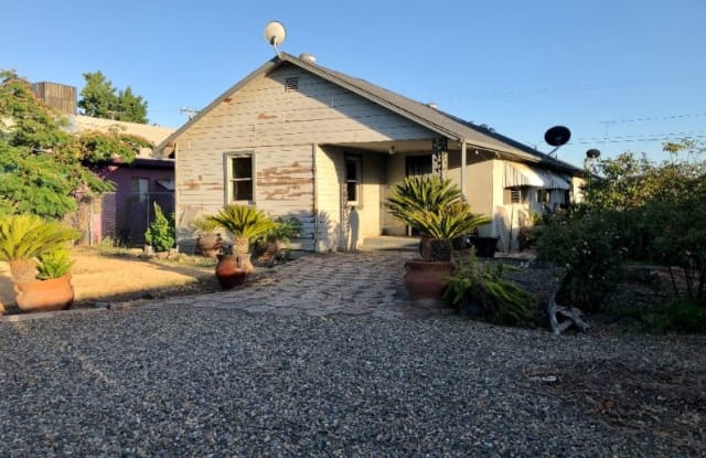 2155 E Morgan Ave - 2155 East Morgan Avenue, Tooleville, CA 93221