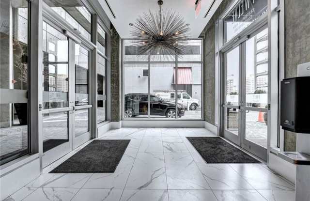 400 W Peachtree Street NW Gallery 4