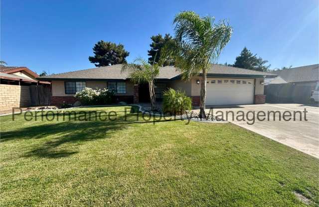 Stunning 3 Bed/2 Bath NW Bakersfield Home w/ Pool, RBP w/ Pest Control, and Security Deposit Alternative Option photos photos