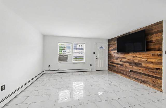 600 S Edgeley Ave Gallery 4