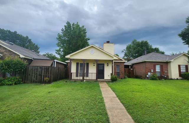 3 Bed 2 Bath Ranch House Gallery 3