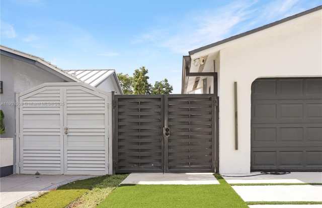 11020 SW 140th Ave - 11020 Southwest 140th Avenue, The Hammocks, FL 33186