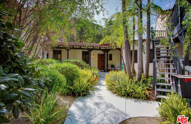 2718 WESTSHIRE Drive Gallery 4