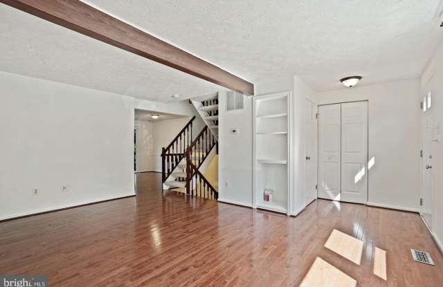 8078 DONEGAL LANE Gallery 3