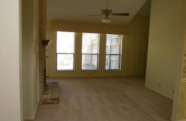 5719 SPRING WATCH Gallery 4