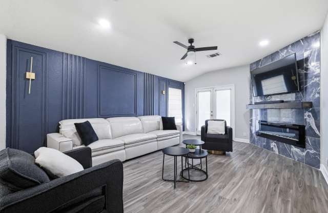 13223 Camino Carlos Gallery 1
