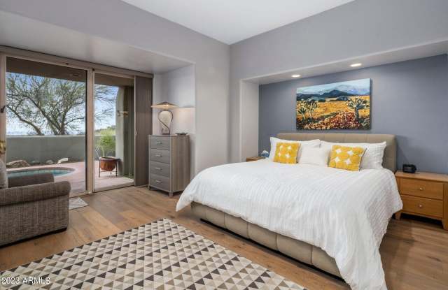 10111 E GRAYTHORN Drive Gallery 2