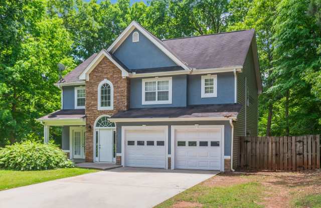Luxurious Oasis with Unbeatable Move-In Deal in Covington Gallery 1