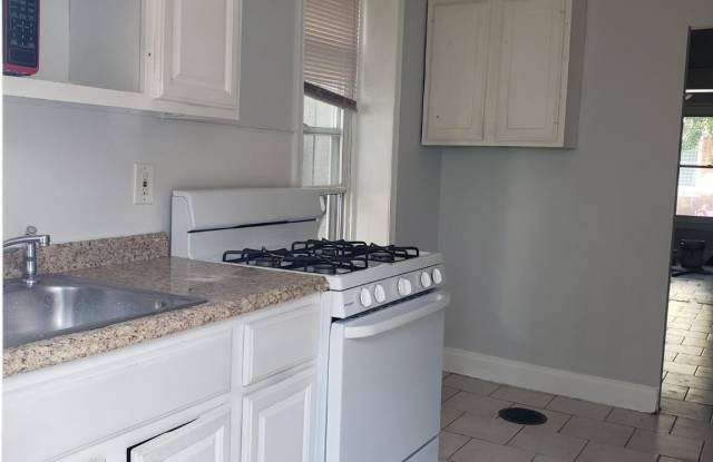 728 E THAYER STREET photos photos