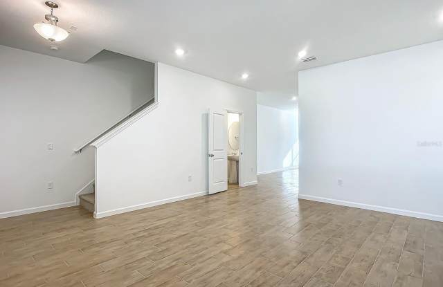 606 ABBYBERRY LANE Gallery 4