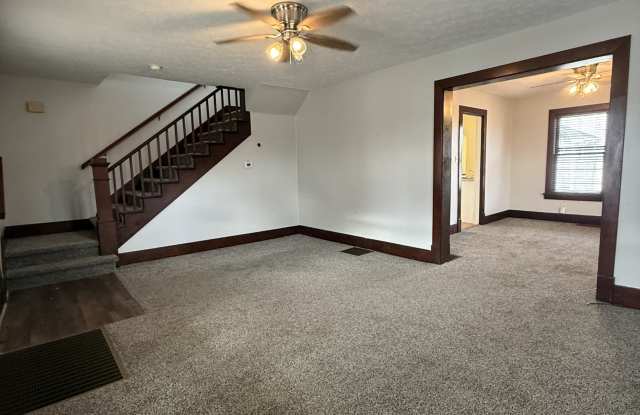 3221 Wayne Avenue Gallery 3