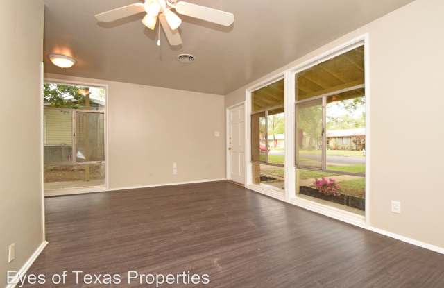 1601 Corona Drive Gallery 3