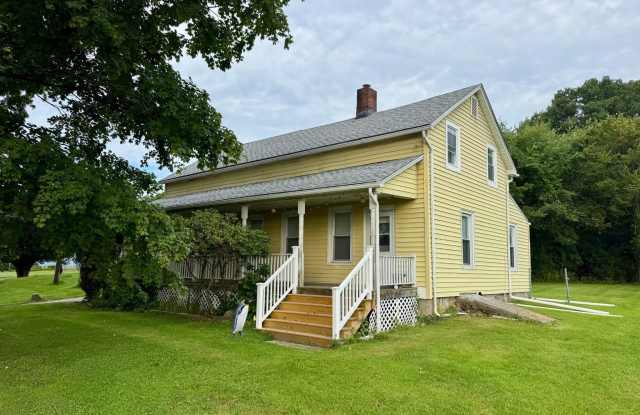 47 Maples Lane Gallery 1