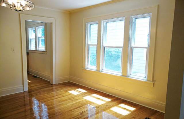 231 Fellows Avenue - Available 8/1/26 - GREAT VALUE ALL HARDWOODS AND GARAGE Gallery 2