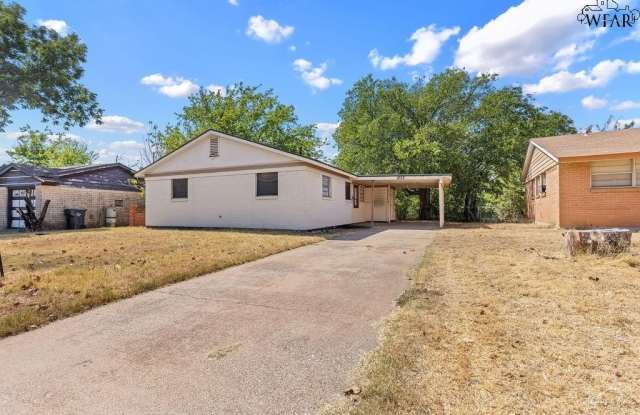 1628 PARKDALE DRIVE Gallery 1