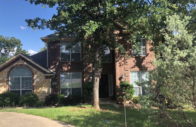 1509 Greenspoint Cir - 1509 Greenspoint Circle, Denton, TX 76205