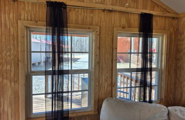 Charming 1BR House in Crossville Gallery 4