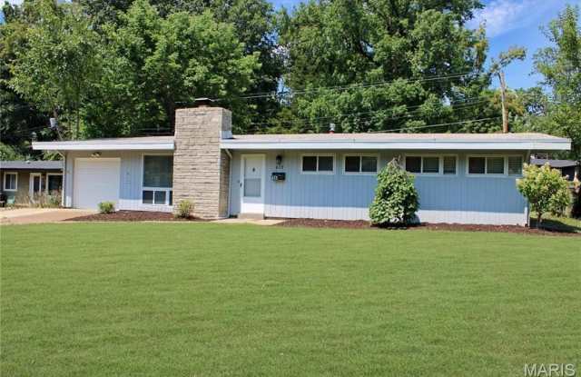 613 Fieldcrest Drive photos photos