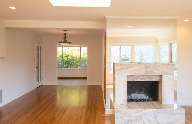 Handsome 4 bed/3 bath, 3-Level Home! PLUS Large 1BR Cottage with Bath! 5 Car Parking! Big Yard! Pets Welcome! PROGRESSIVE photos photos