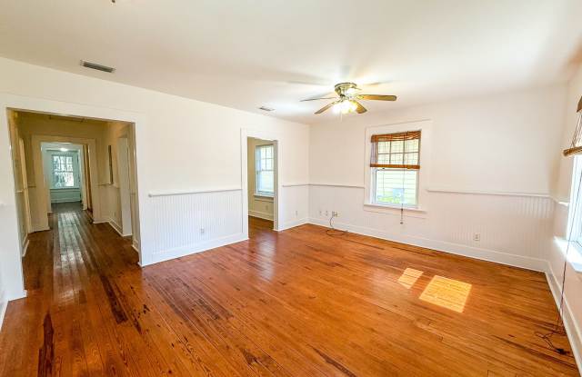 408 NW 4th St - 408 Northwest 4th Street, Gainesville, FL 32601