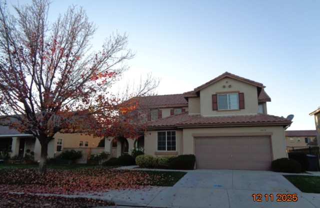 Beautiful 2 Story West Lancaster Home Built in 2003 with 2843 sq. ft. photos photos