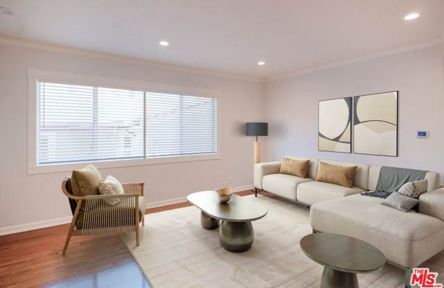 930 S Bedford St unit: 4 - 930 South Bedford Street, Los Angeles, CA 90035