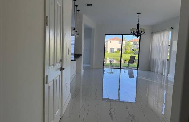 5373 Cameron Dr Gallery 4