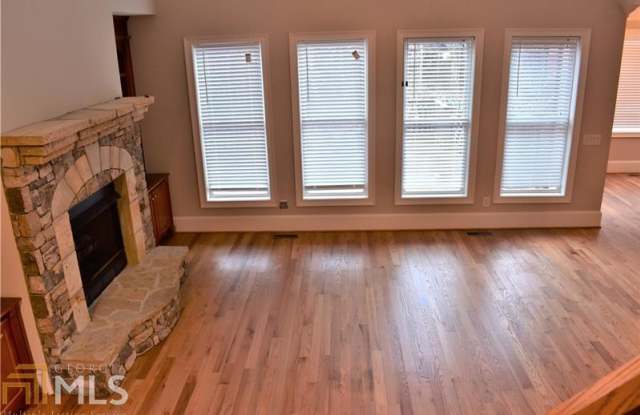 2382 Old Fountain Rd Gallery 4