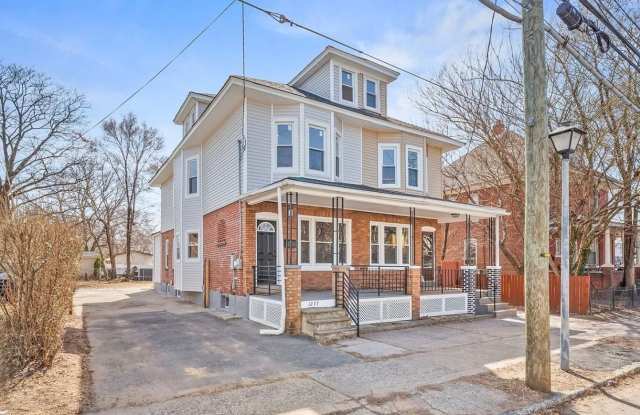 Charming 3BR House in Trenton photos photos
