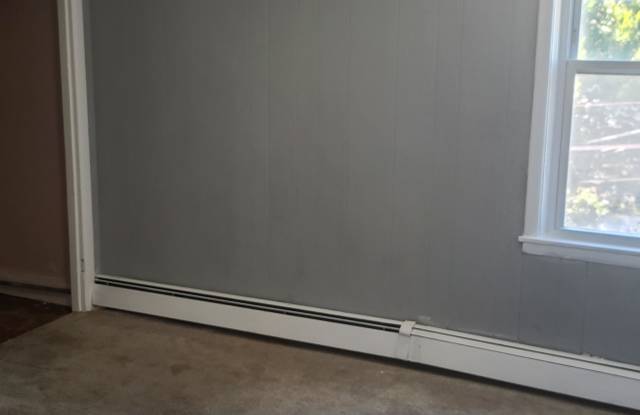22 Bloomingdale Avenue Gallery 4