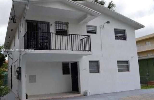 1467 SW 3rd St photos photos