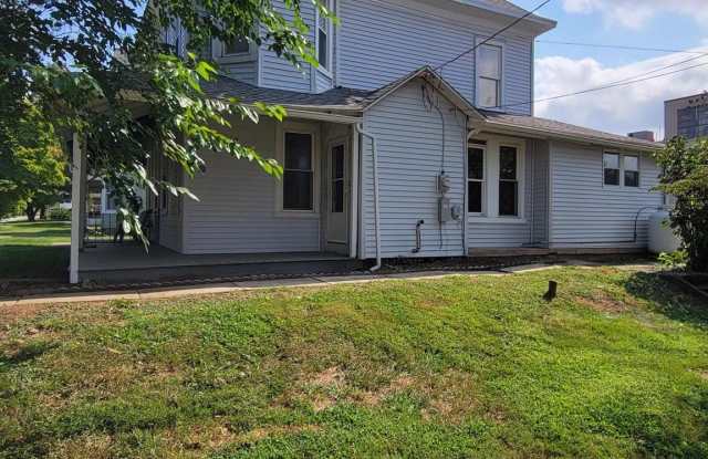 301 BROWER AVENUE photos photos