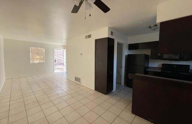 4559 N 26TH Drive Gallery 2