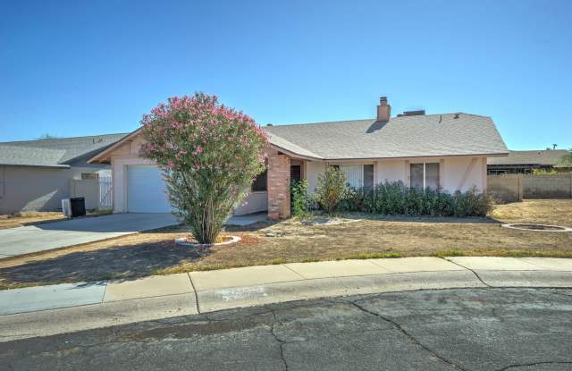 AVAILABLE NOW - REMODELED IN TEMPE!!! - 721 West Paseo Way, Tempe, AZ 85283