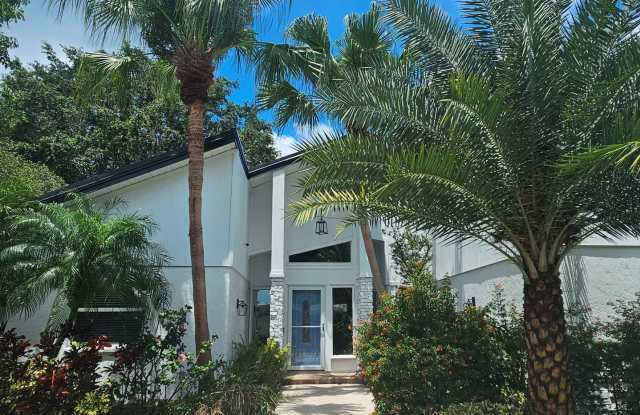 Beautiful 3/2 Pool Home - 5103 Fernbrook Lane, Polk County, FL 33811