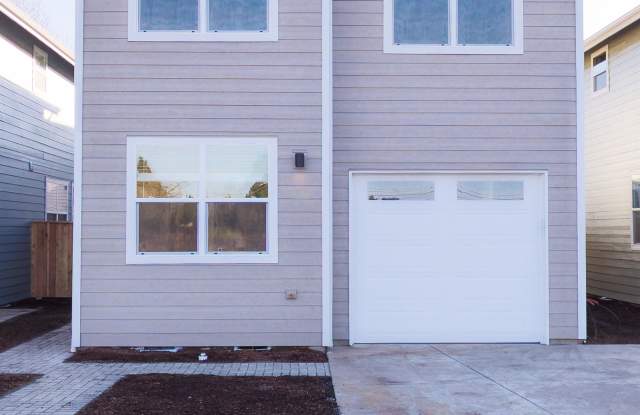 2494 Southwest Coho Street photos photos