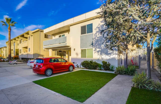 2026 Shenandoah St photos photos