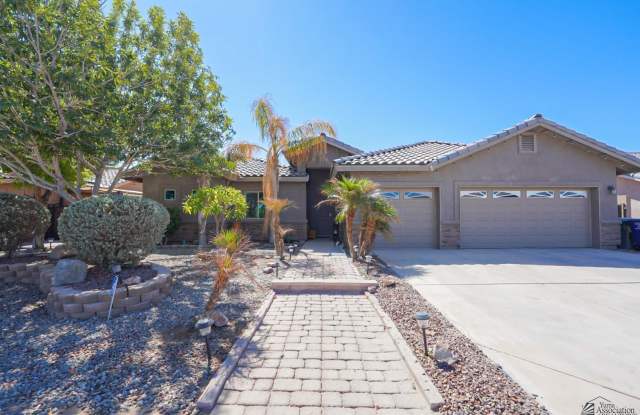 4427 W 25 PL Gallery 1
