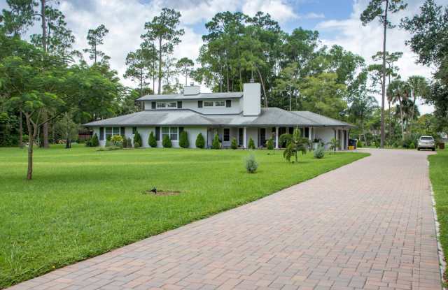 661 W RAMBLING Drive Gallery 3