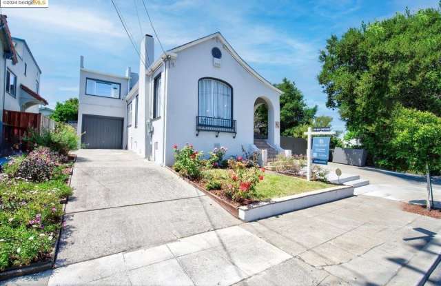 3233 Ardley Ave - 3233 Ardley Avenue, Oakland, CA 94602